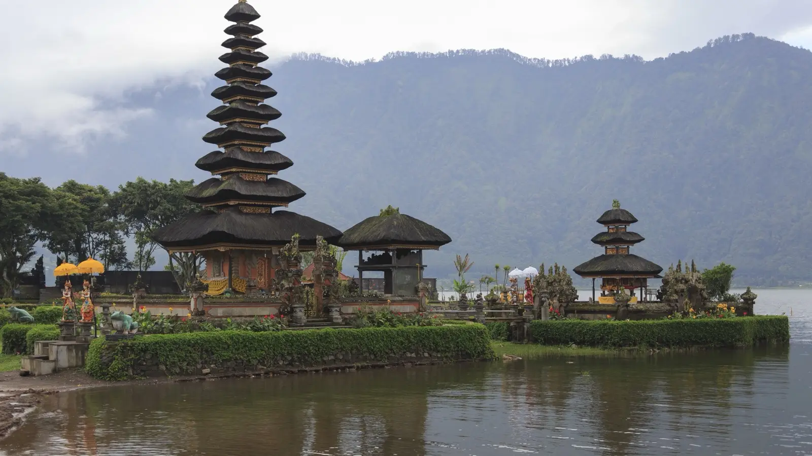 The Definitive Bali Field Guide: Ubud Jungles, Coastlines & Split-Stay Playbook