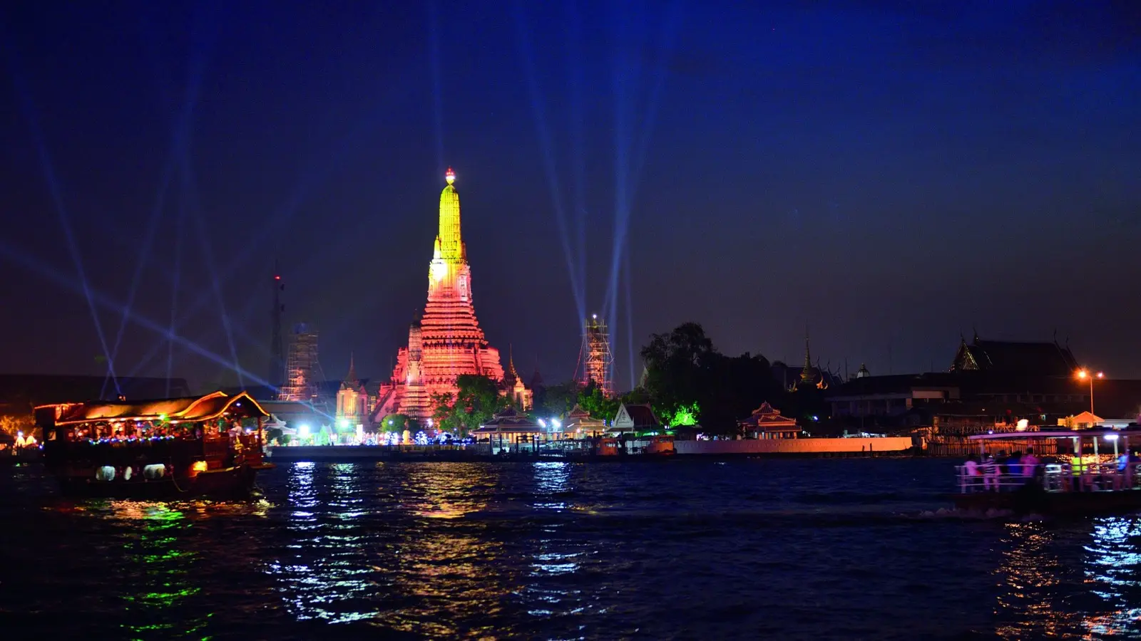 Bangkok 72-Hour Field Guide: Chao Phraya Sunsets, Street Food & Hotel Strategy