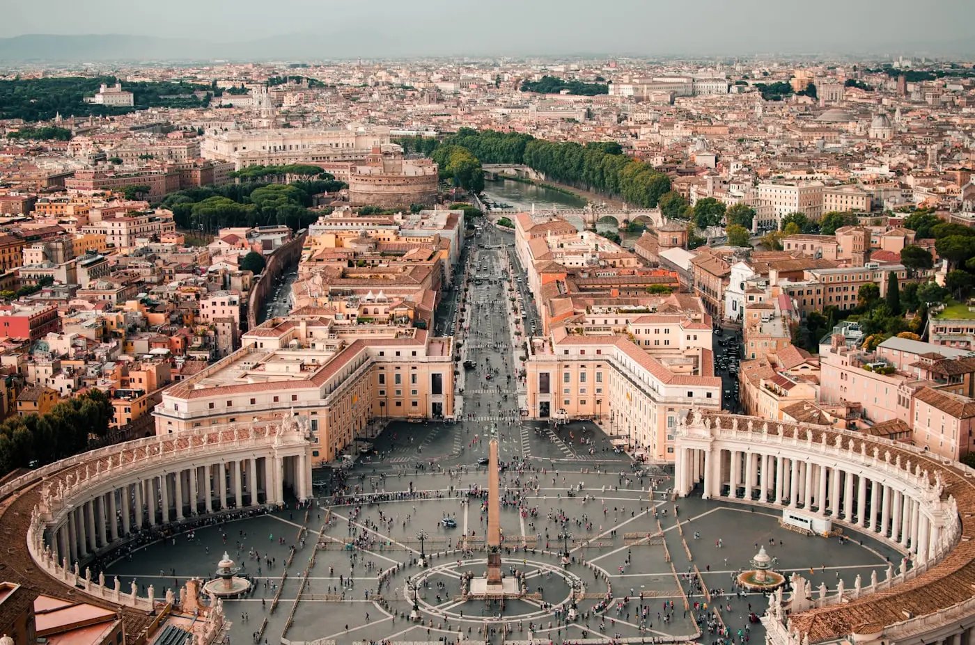 Navigating Eternal Rome: Termini Transit Efficiency vs. Centro Storico Romance and ZTL Traps