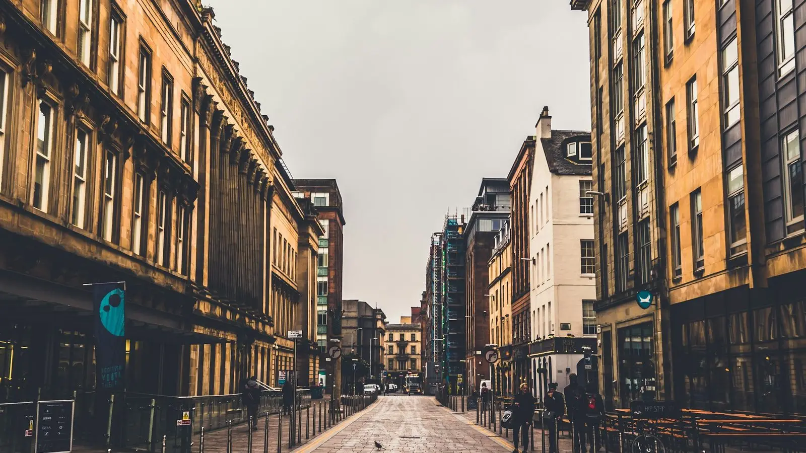 5 Best Value Hotels in Taipei Ximending: 3-Minute MRT Access, Night Market Bites, and Soundproof Rooms