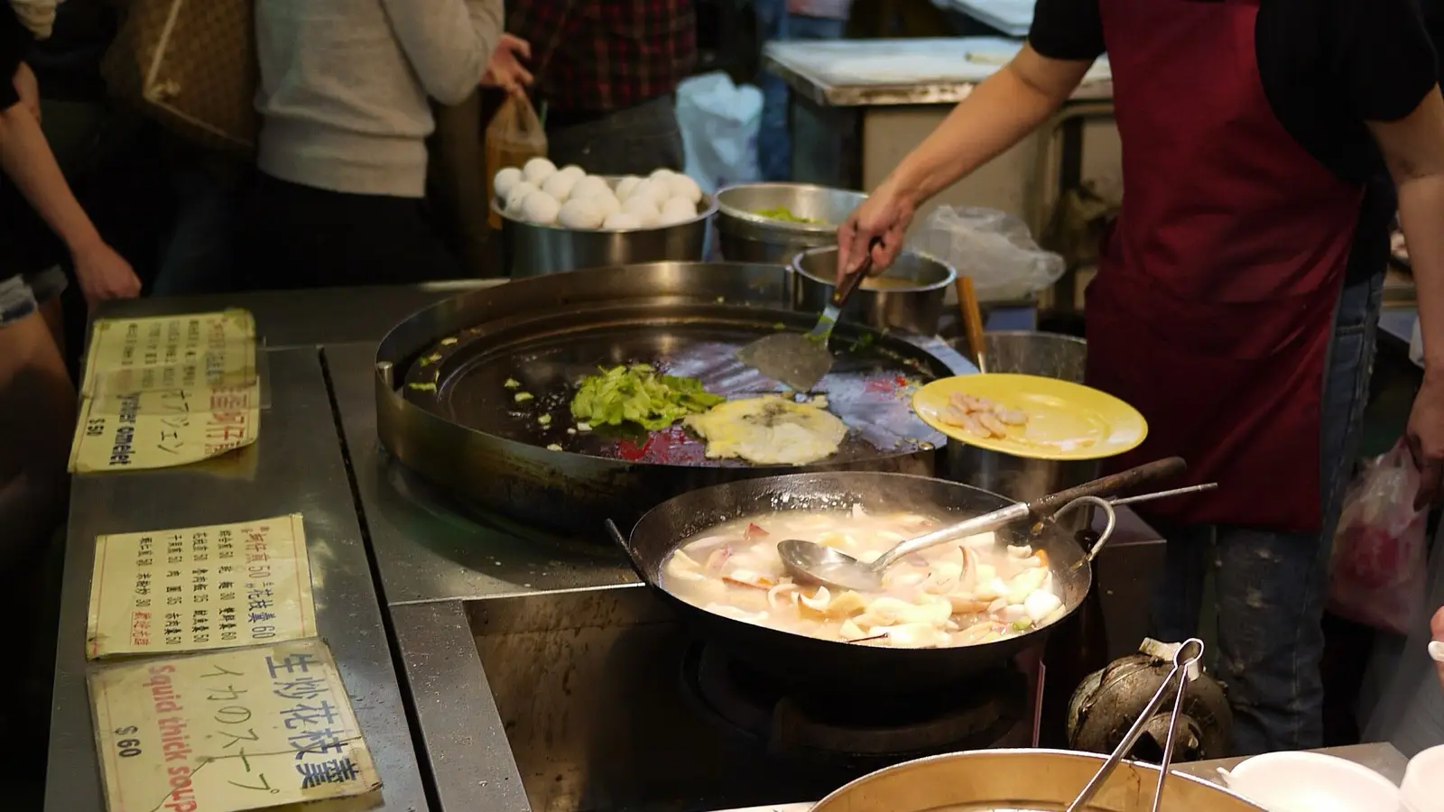 야시장 및 로컬 상점에서의 컨택리스 카드 터치 결제
